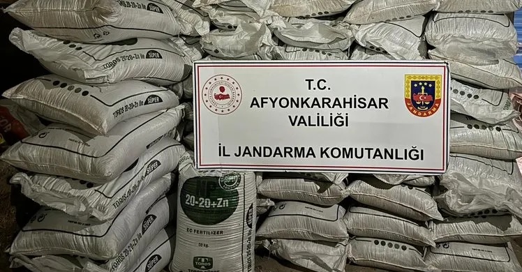 Afyonkarahisar’da büyük sahte gübre operasyonu 11 ton sahte gübre ele geçirildi