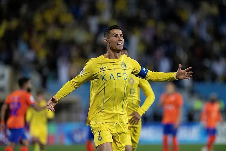 Cristiano Ronaldo yine inanılmazı başardı! Suudi Arabistan’ı salladı: 39 yaşında bir ilk daha…