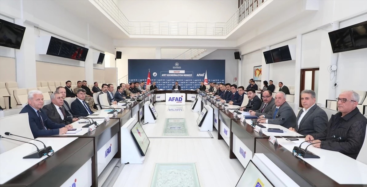 Hatay’da Vali Mustafa Masatlı Başkanlığında Seçim Güvenliği Toplantısı Gerçekleştirildi!