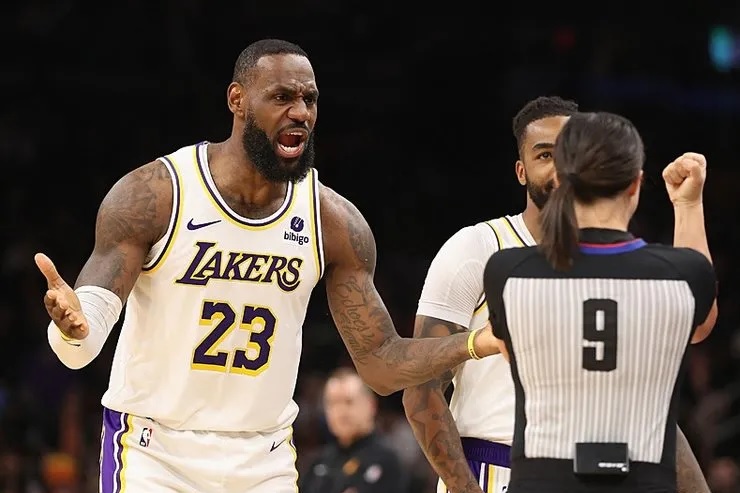 LeBron James, NBA tarihine geçti! Alperen Şengün double-double yaptı…