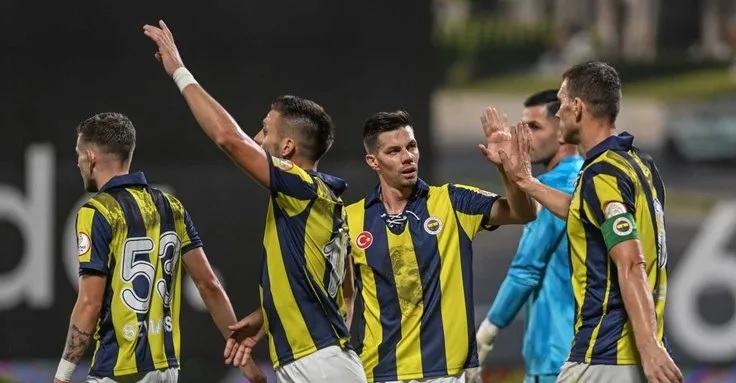 Fenerbahçe’nin Union SG maçı öncesi kamp kadrosu açıklandı!