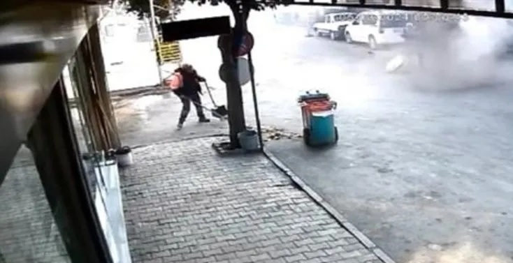 Adana’da rögarda gaz sıkışması nedeniyle patlama yaşandı!