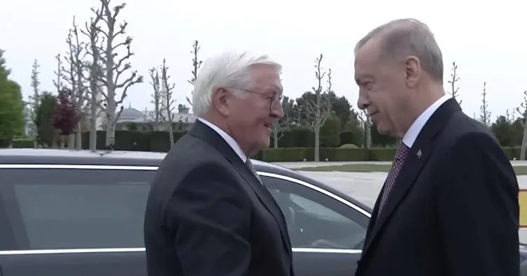 Cumhurbaşkanı Erdoğan Steinmeier’i resmi törenle karşıladı