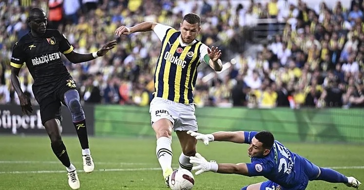 Fenerbahçe’nin en skoreri Edin Dzeko!