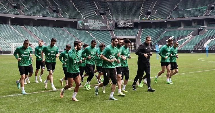 Kocaelispor, doğrudan final oynamanın hesaplarını yapıyor!