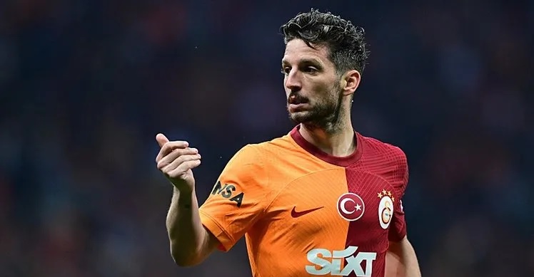 Dries Mertens sakatlığa rağmen şovunu yaptı!