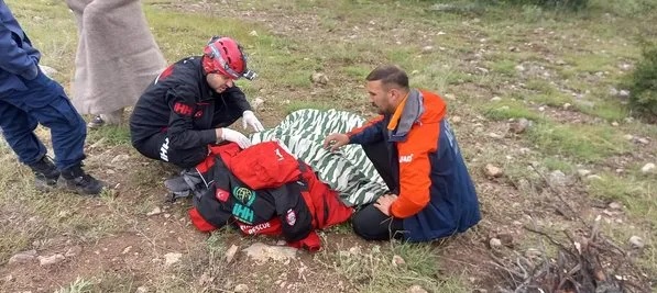 Çorum’da ormanda kaybolan kadın helikopterle kurtarıldı!