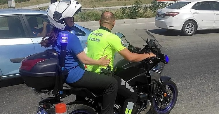 Yanlış okula geldi, polis motosikletle sınava yetiştirdi