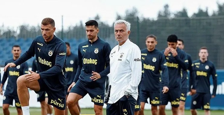 Jose Mourinho, sistemini Fenerbahçe’ye işliyor