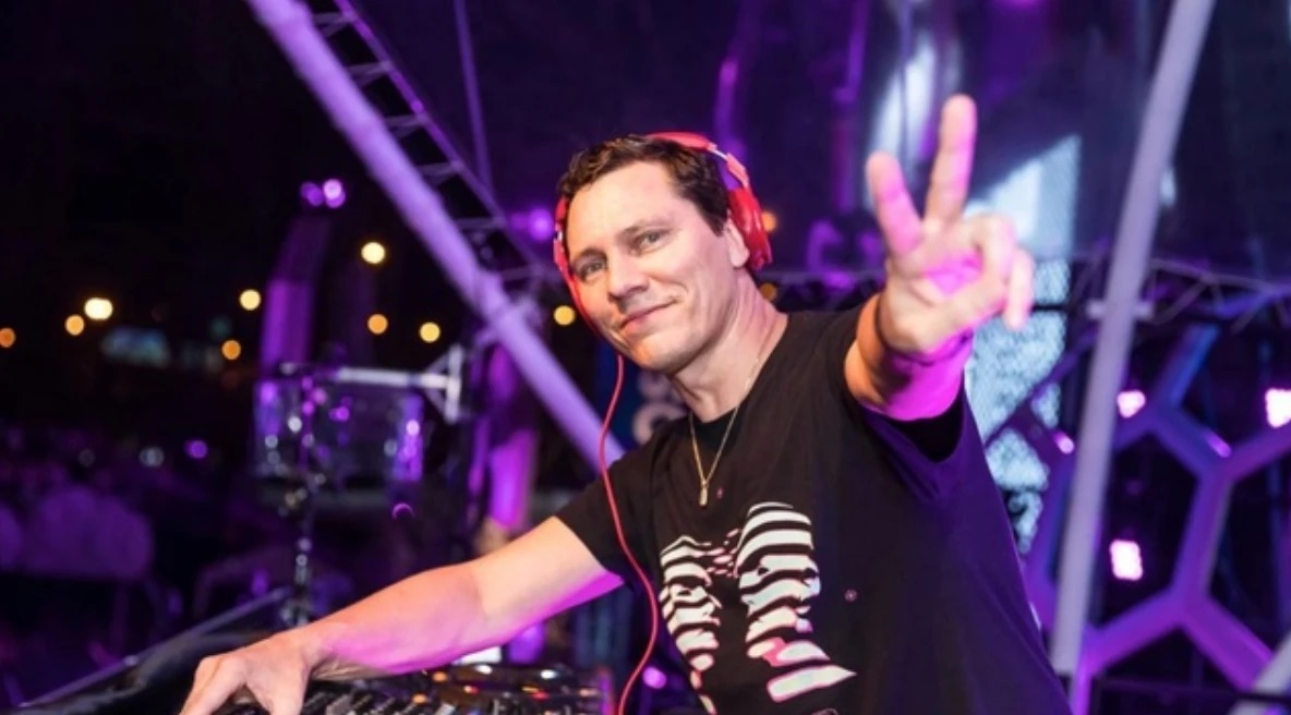 Dünyaca ünlü DJ Tiësto yarın İstanbul Festivali’nde!