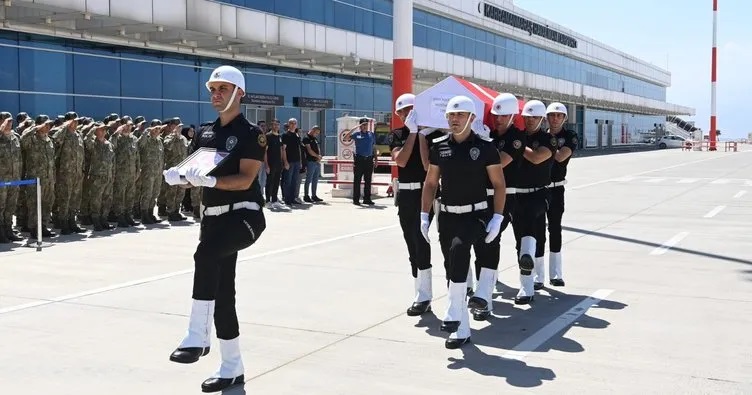 Şehit polis memuru Mustafa Peksoy, son yolculuğuna uğurlandı