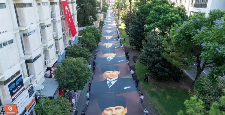 İzmir’in Şanlı zaferin 102. yılı kutlandı