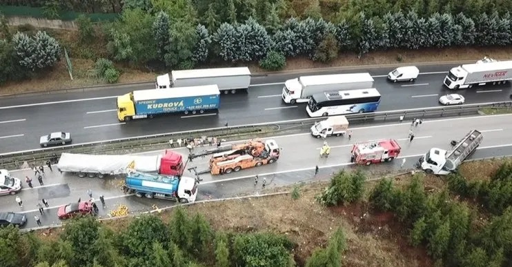 TEM’de zincirleme kaza: Yaralılar var!