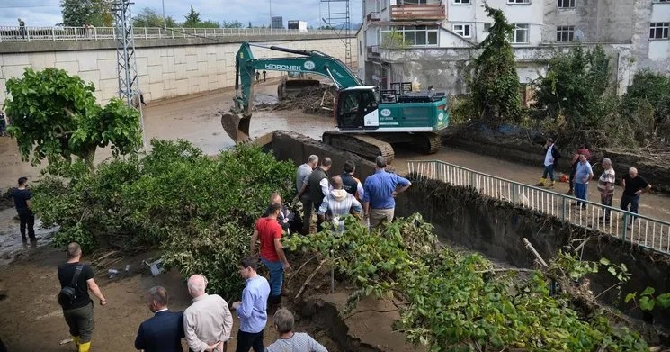 Trabzon’daki taşkın ve heyelanlarda 208 milyon lirayı aşkın zarar tespit edildi