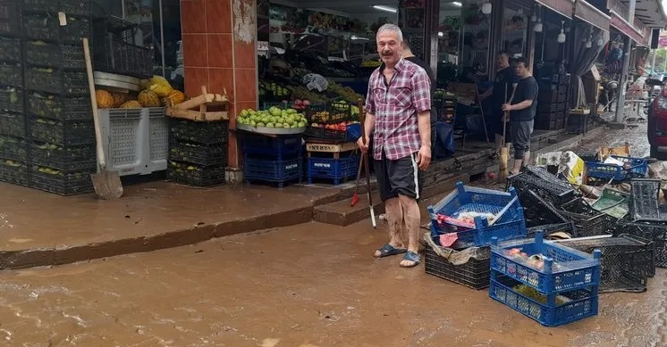 Trabzon’da etkili olan sağanak sonrası çalışmalar devam ediyor