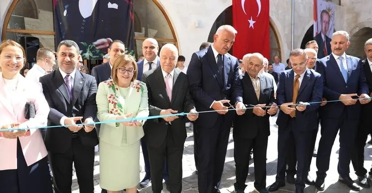 Sabun ve Pekmez Müzesini Bakan Ersoy açtı