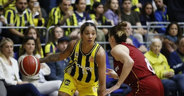 Potada derbi: Fenerbahçe: 82 – Galatasaray: 73