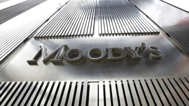 Moody’s, Fransa’nın kredi notu görünümünü düşürdü