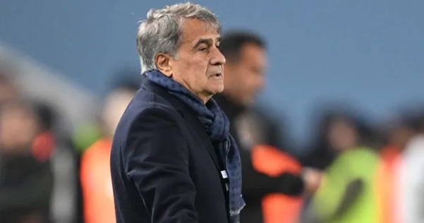 2024 yılını büyük maç kazanamadan tamamlayan Trabzonspor, ezeli rakipleri Beşiktaş,