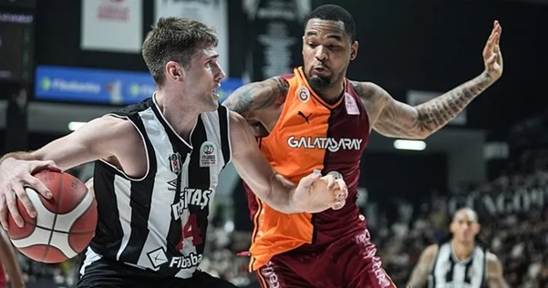 Türkiye Sigorta Basketbol Süper Ligi'nin 21. haftasındaki derbi maçında Beşiktaş