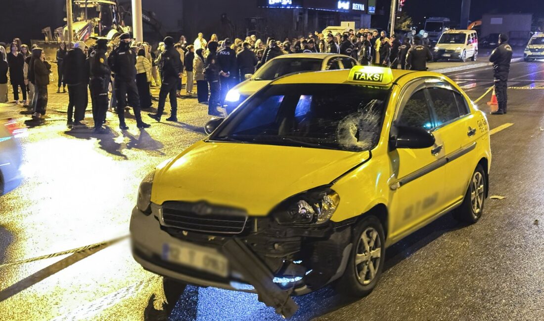 Bingöl‘de taksinin çarptığı üniversite öğrencisi ağır yaralanarak hastaneye kaldırıldı.  Y.D’nin